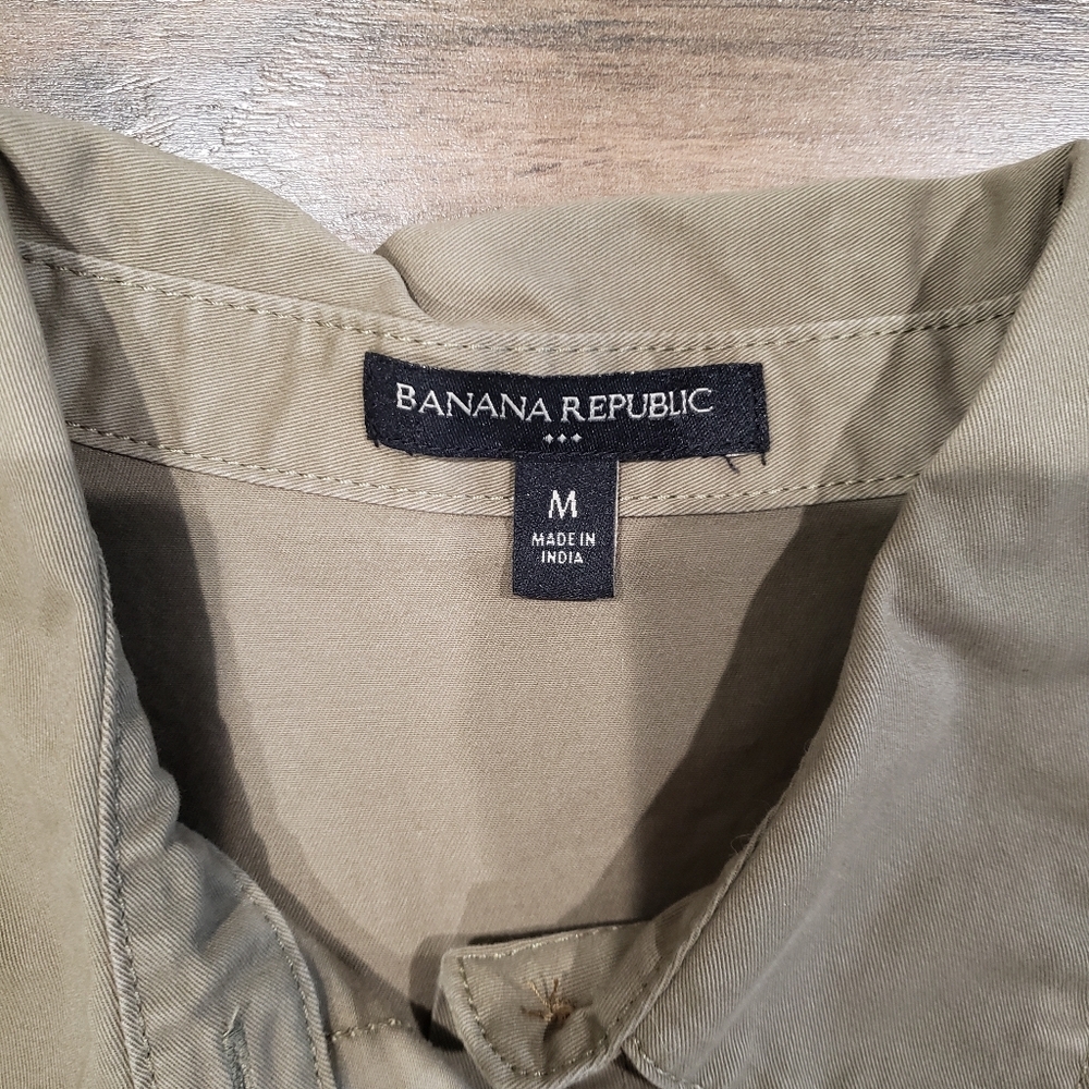 BANANA REPUBLIC Safari Green Boxy Cotton Button Down Short Sleeve Shirt Size M - Picture 4 of 10